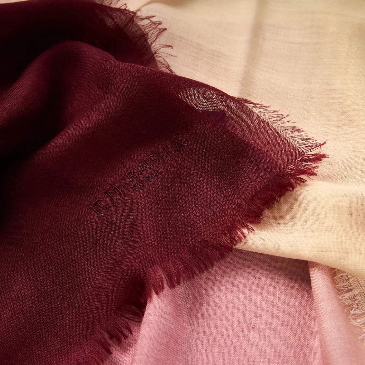 E.Marinella Sciarpe Invernali|PASHMINA FUCSIA E ROSA CHIARO EFFETTO SFUMATO In cashmere