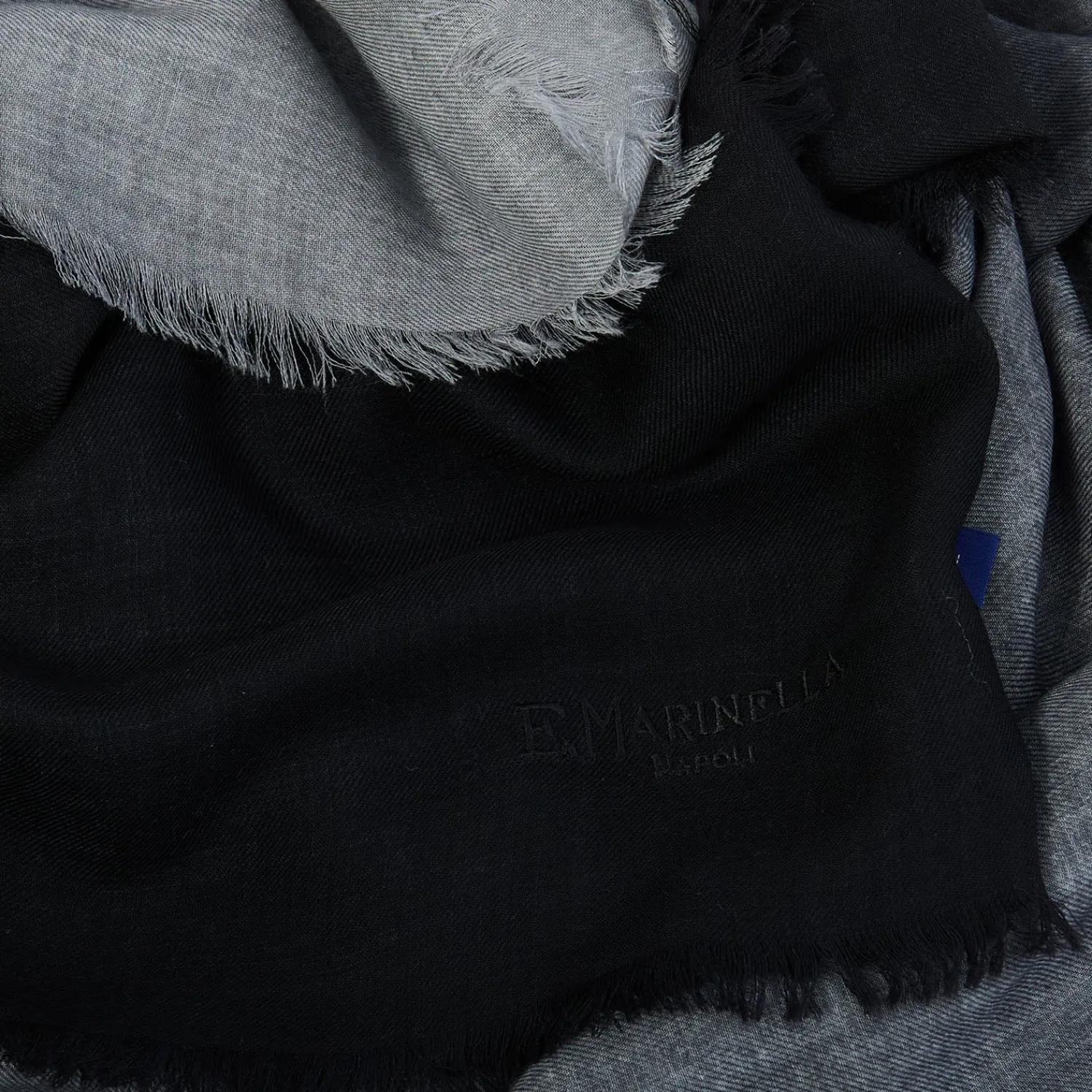 E.Marinella Sciarpe Invernali|Sciarpe Invernali|PASHMINA NERA E GRIGIA EFFETTO SFUMATO In cashmere