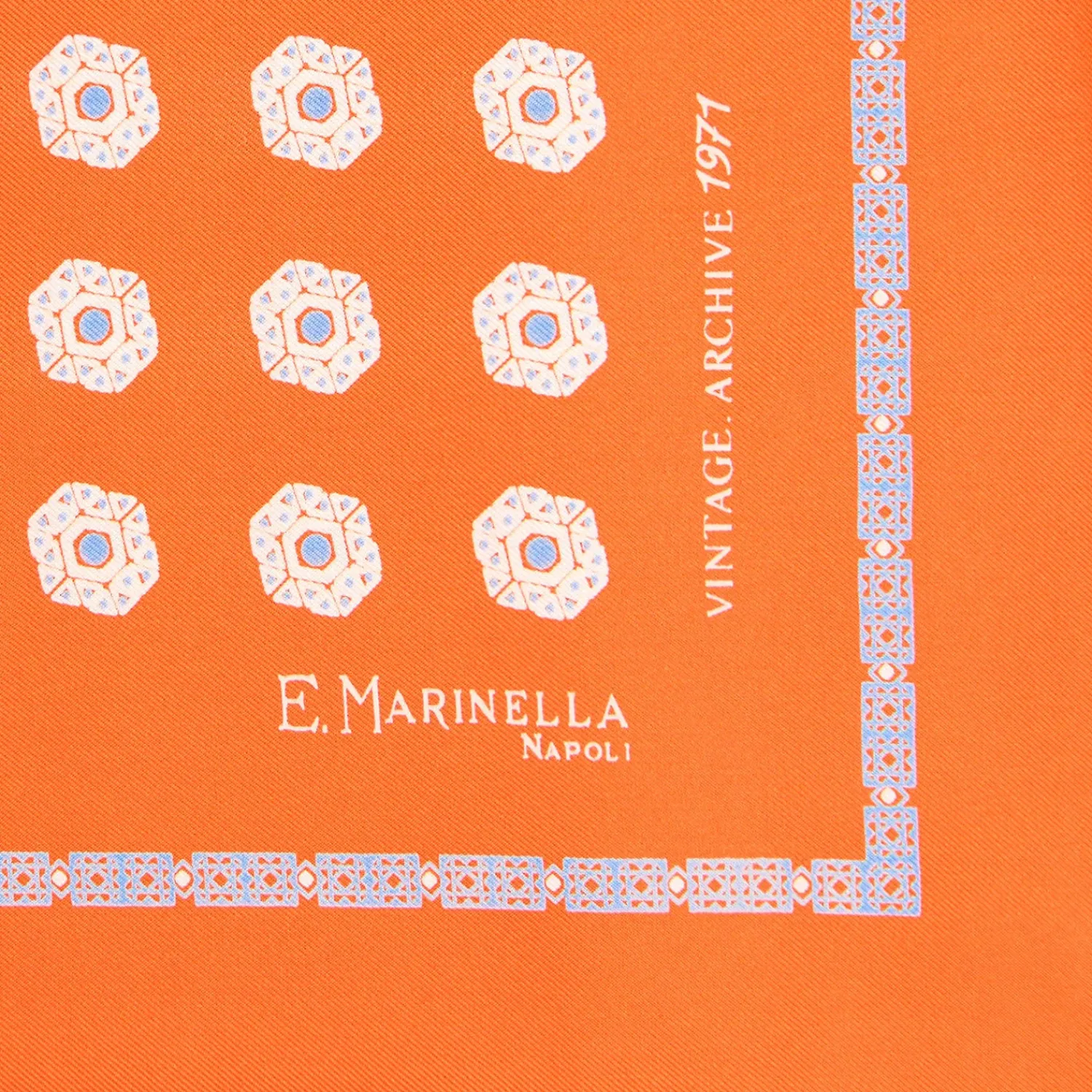 E.Marinella Pochette Da Taschino|POCHETTE DA TASCHINO IN SETA STAMPATA A MANO ARANCIONE Fantasia archivio 1971