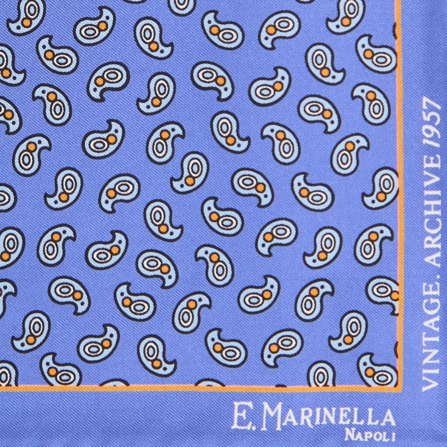 E.Marinella Pochette Da Taschino|POCHETTE DA TASCHINO IN SETA STAMPATA A MANO AZZURRO POLVERE Fantasia archivio 1957
