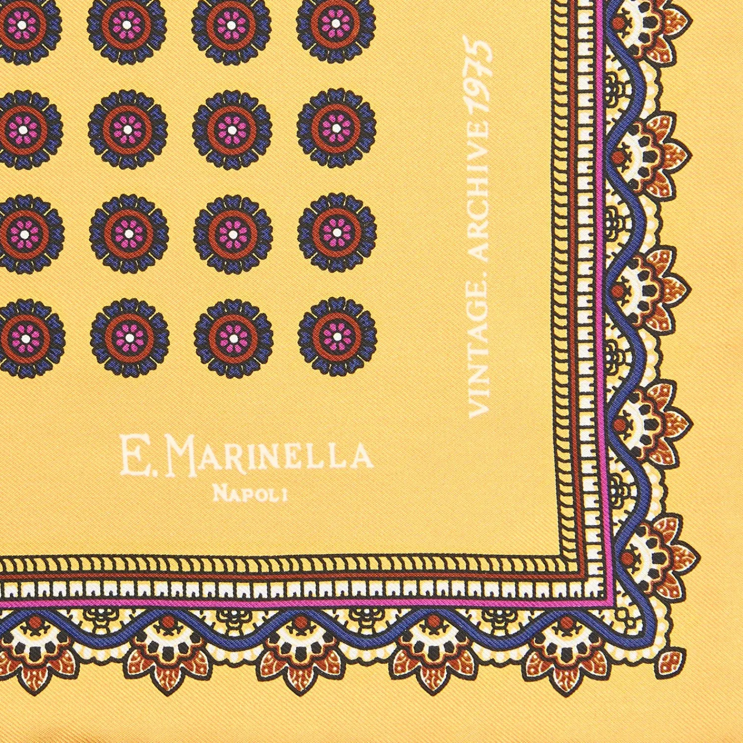 E.Marinella Pochette Da Taschino|POCHETTE DA TASCHINO IN SETA STAMPATA A MANO GIALLA Fantasia archivio 1975