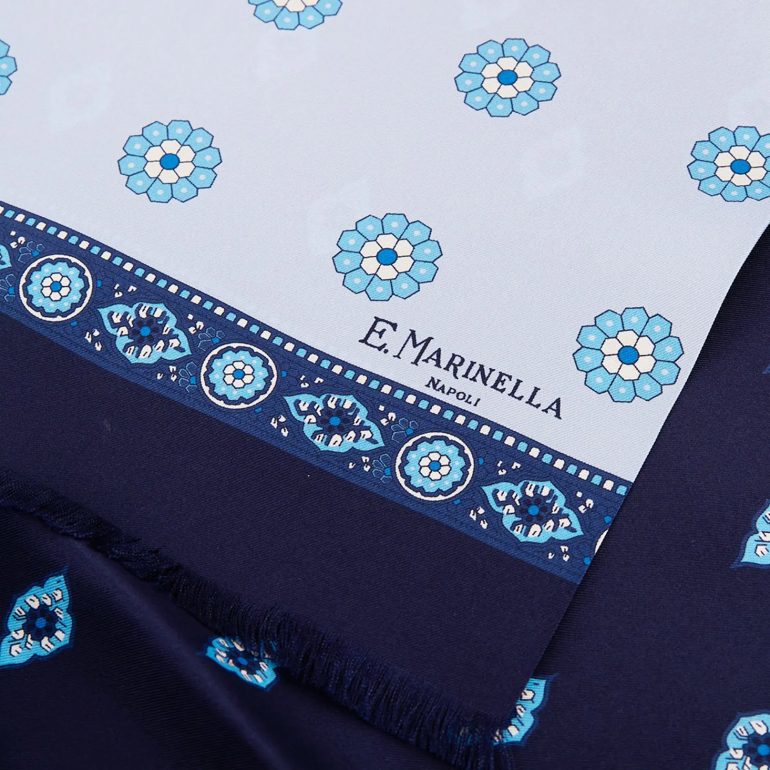 E.Marinella Sciarpe In Seta|SCIARPA TUBOLARE AZZURRA IN SETA TWILL Geometric harmony