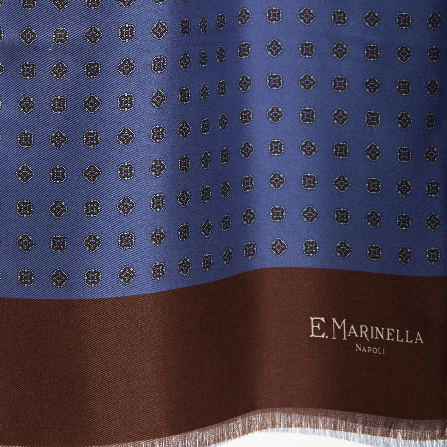 E.Marinella Sciarpe In Seta|SCIARPA TUBOLARE AZZURRO POLVERE IN SETA TWILL Classic daisy