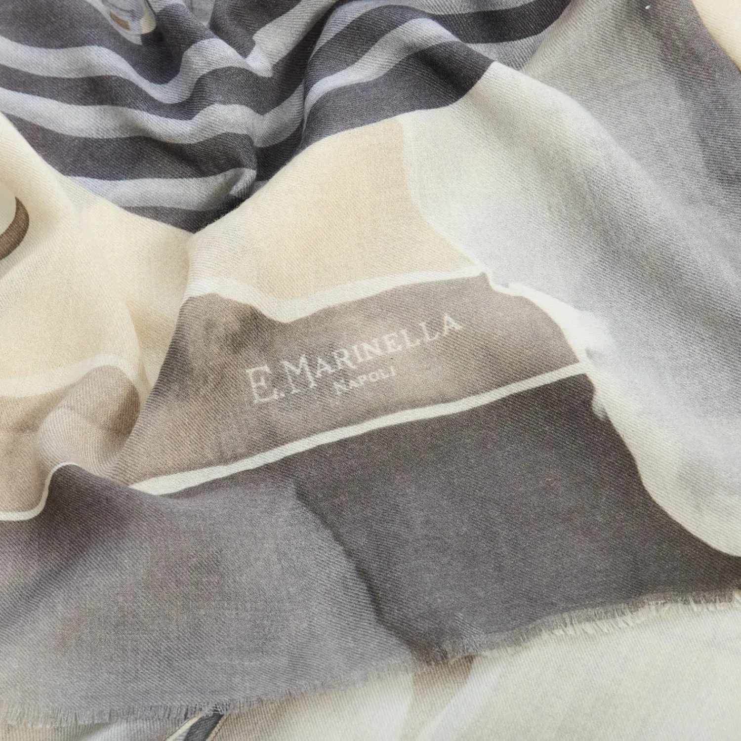 E.Marinella Sciarpe Invernali|STOLA BEIGE IN CASHMERE Collezione floreale